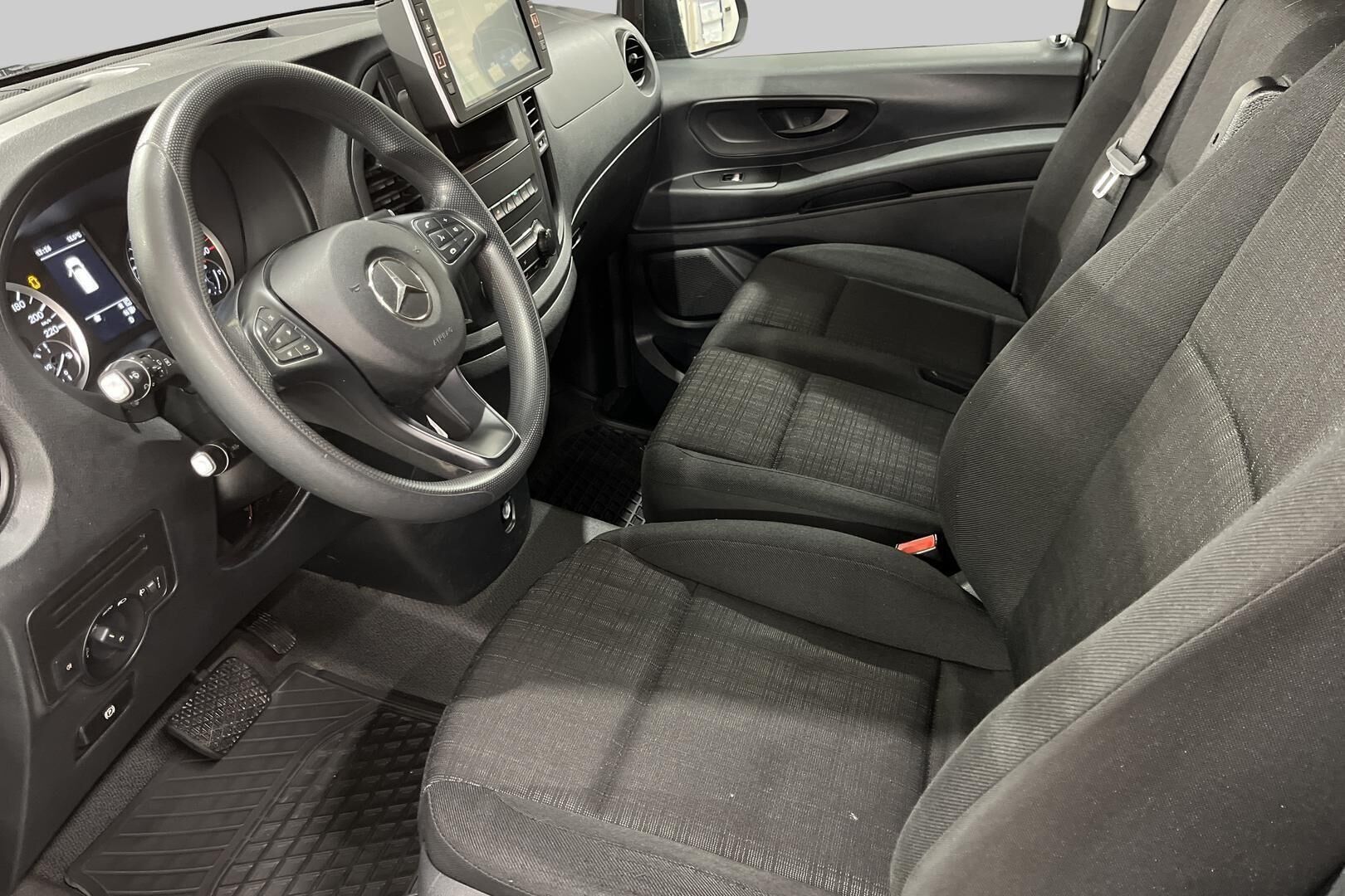Mercedes-Benz Vito iso kuva 9