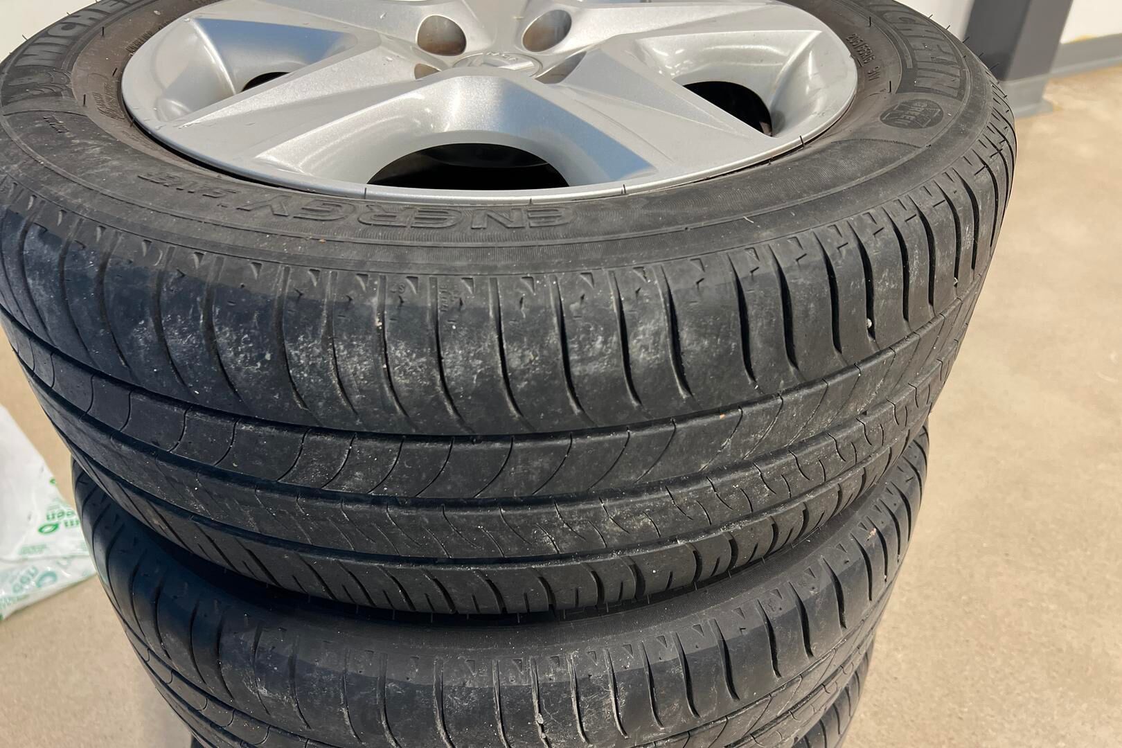 Dacia Sandero iso kuva 10