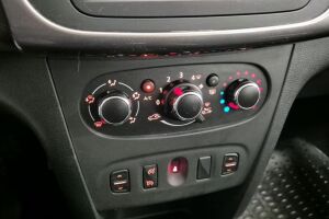 Dacia Sandero esikatselu 14