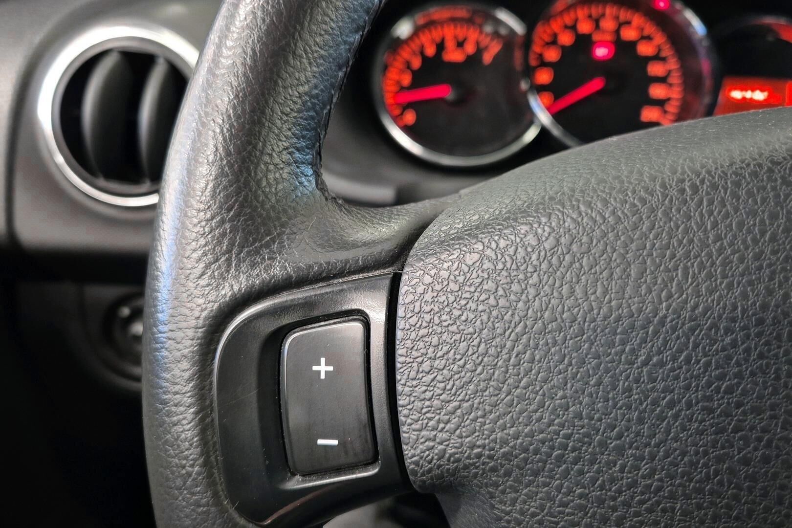 Dacia Sandero iso kuva 22