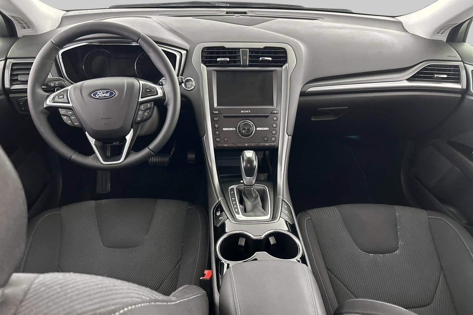 Ford Mondeo iso kuva 10