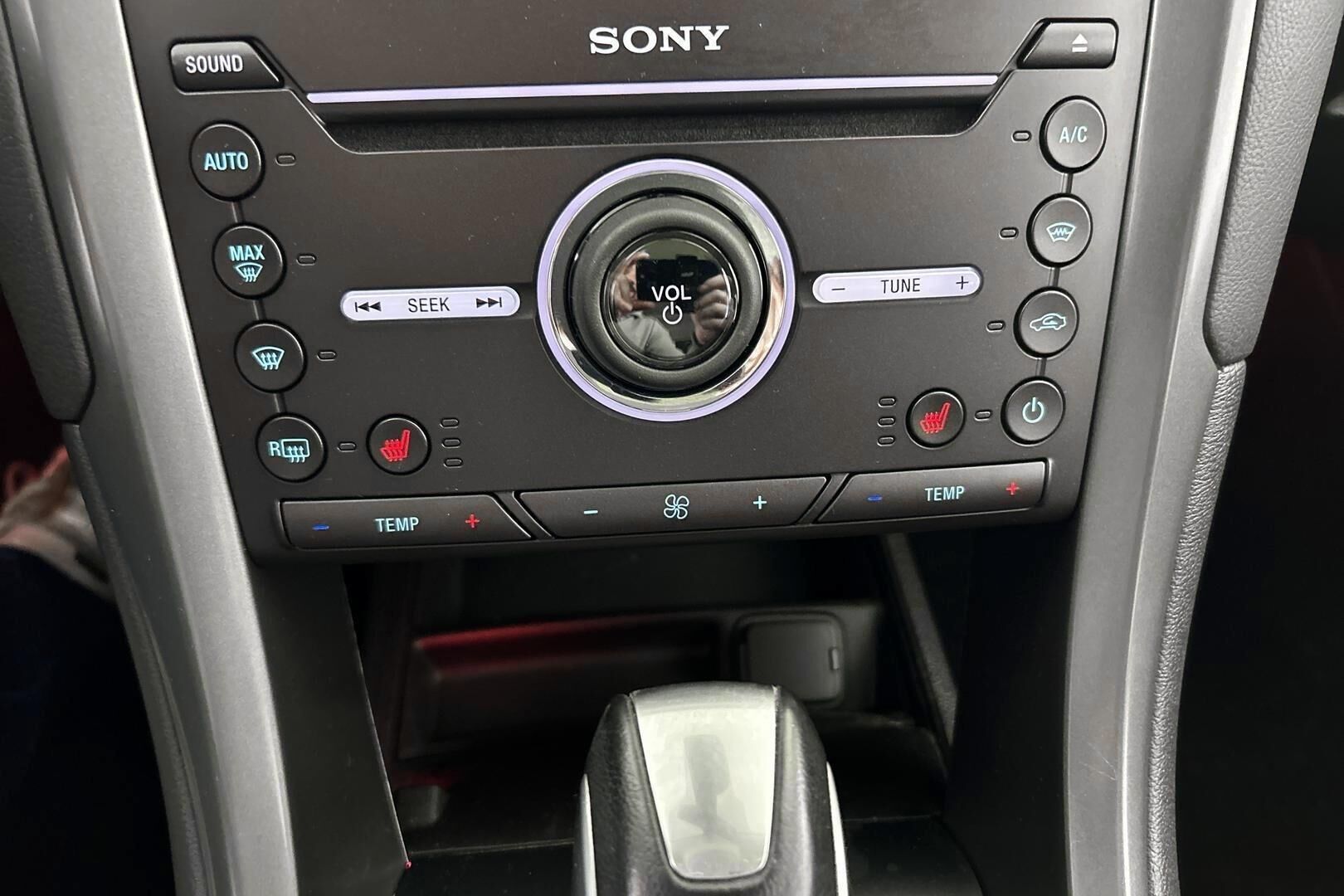 Ford Mondeo iso kuva 17