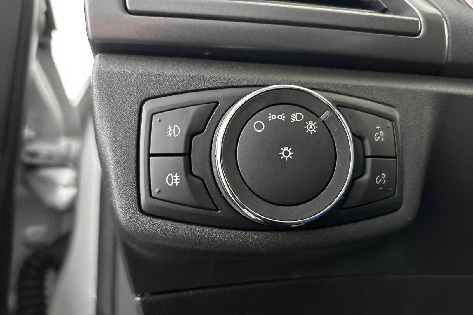 Ford Mondeo iso kuva 22