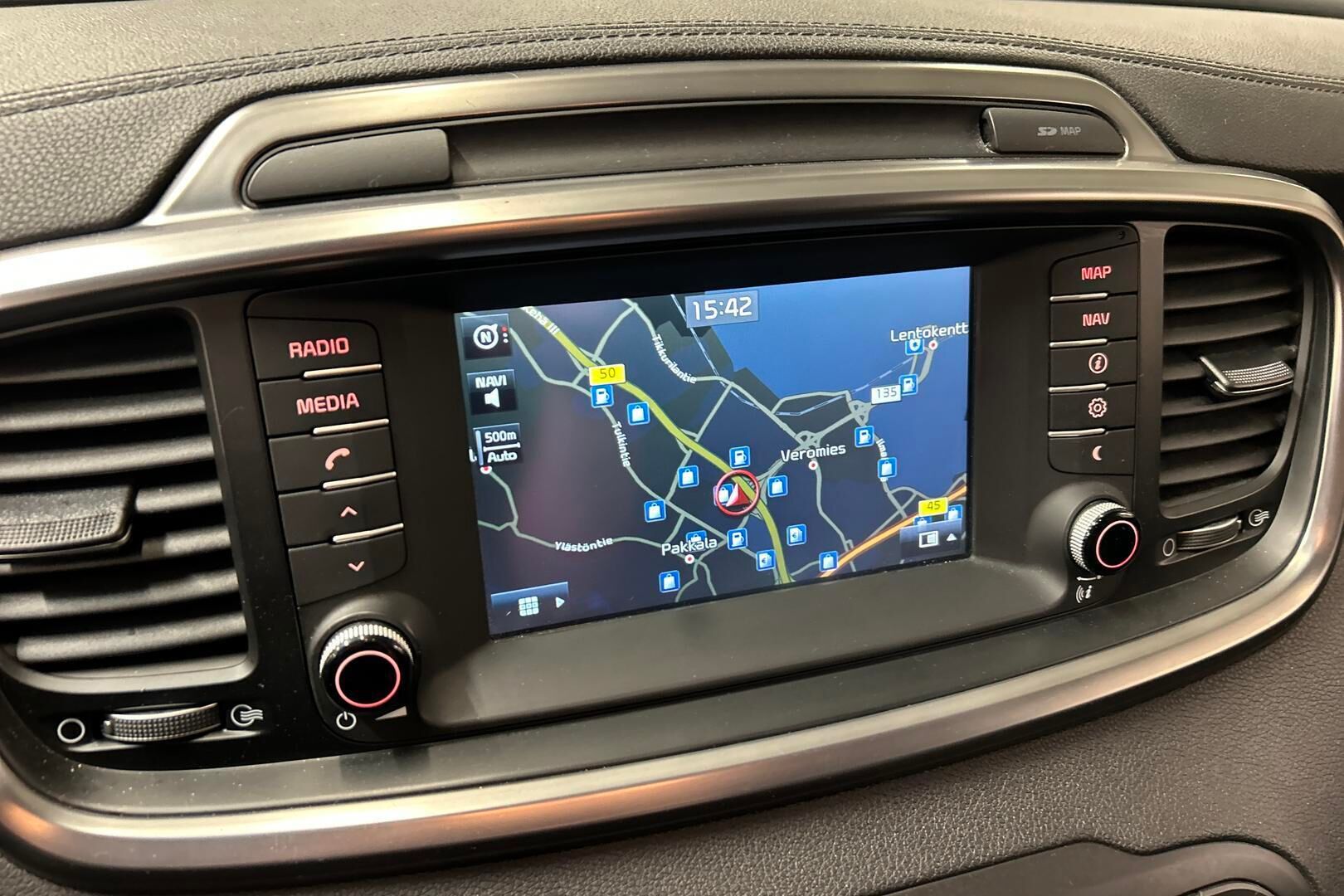 Kia Sorento iso kuva 26