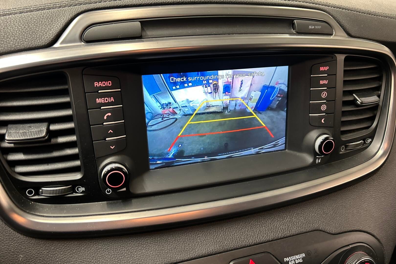 Kia Sorento iso kuva 16