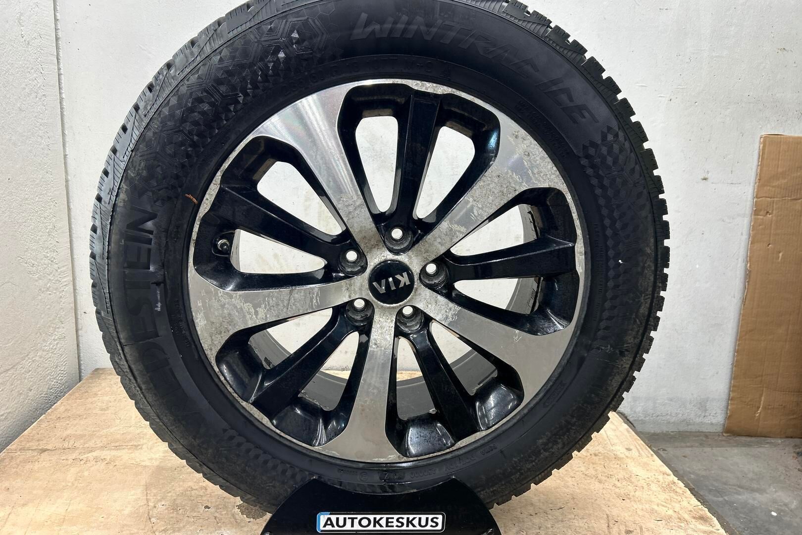 Kia Sorento iso kuva 19