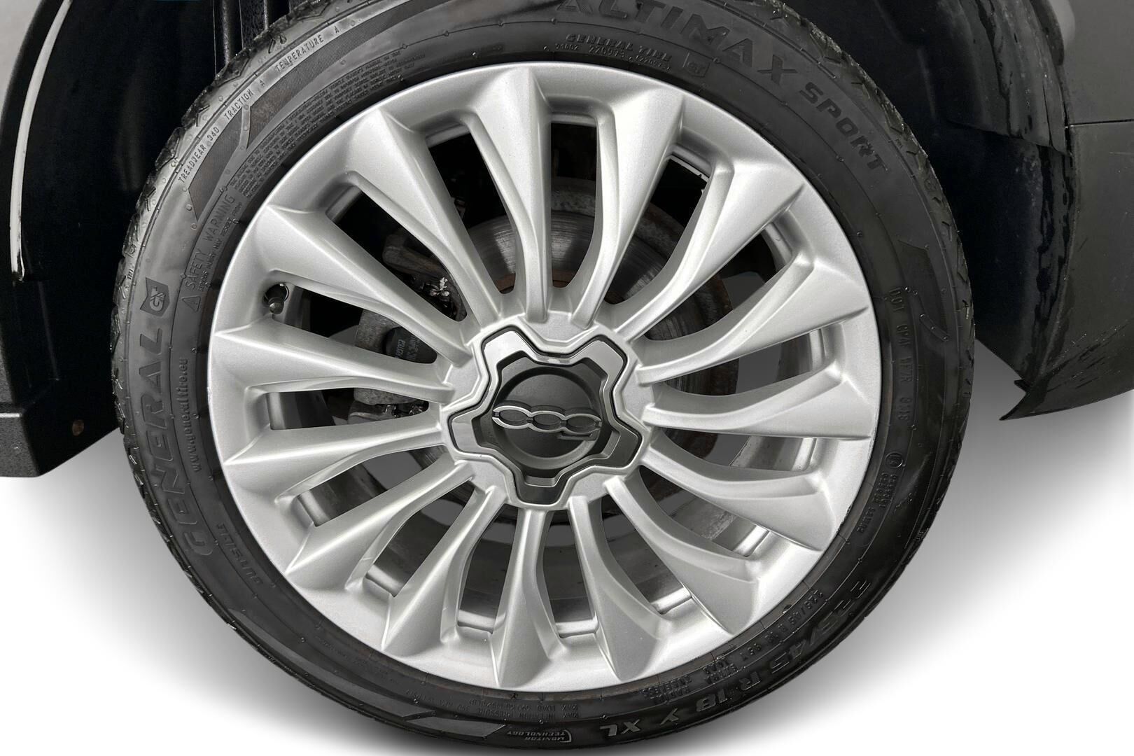 Fiat 500X iso kuva 12