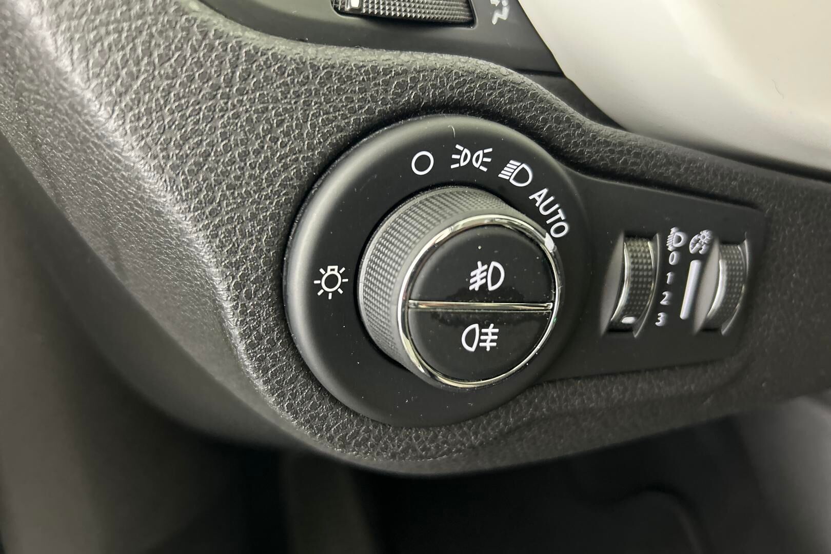 Fiat 500X iso kuva 15
