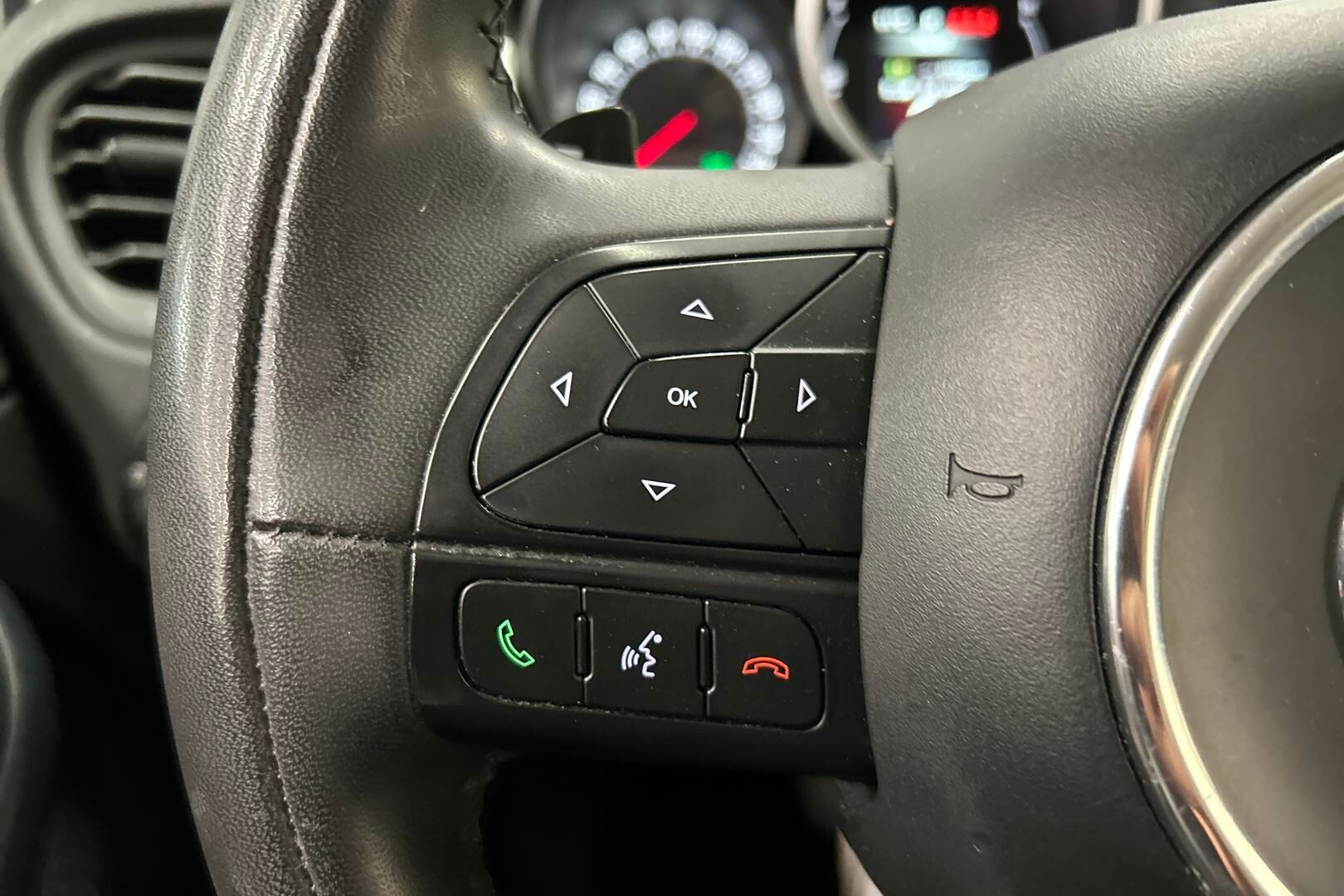 Fiat 500X iso kuva 32