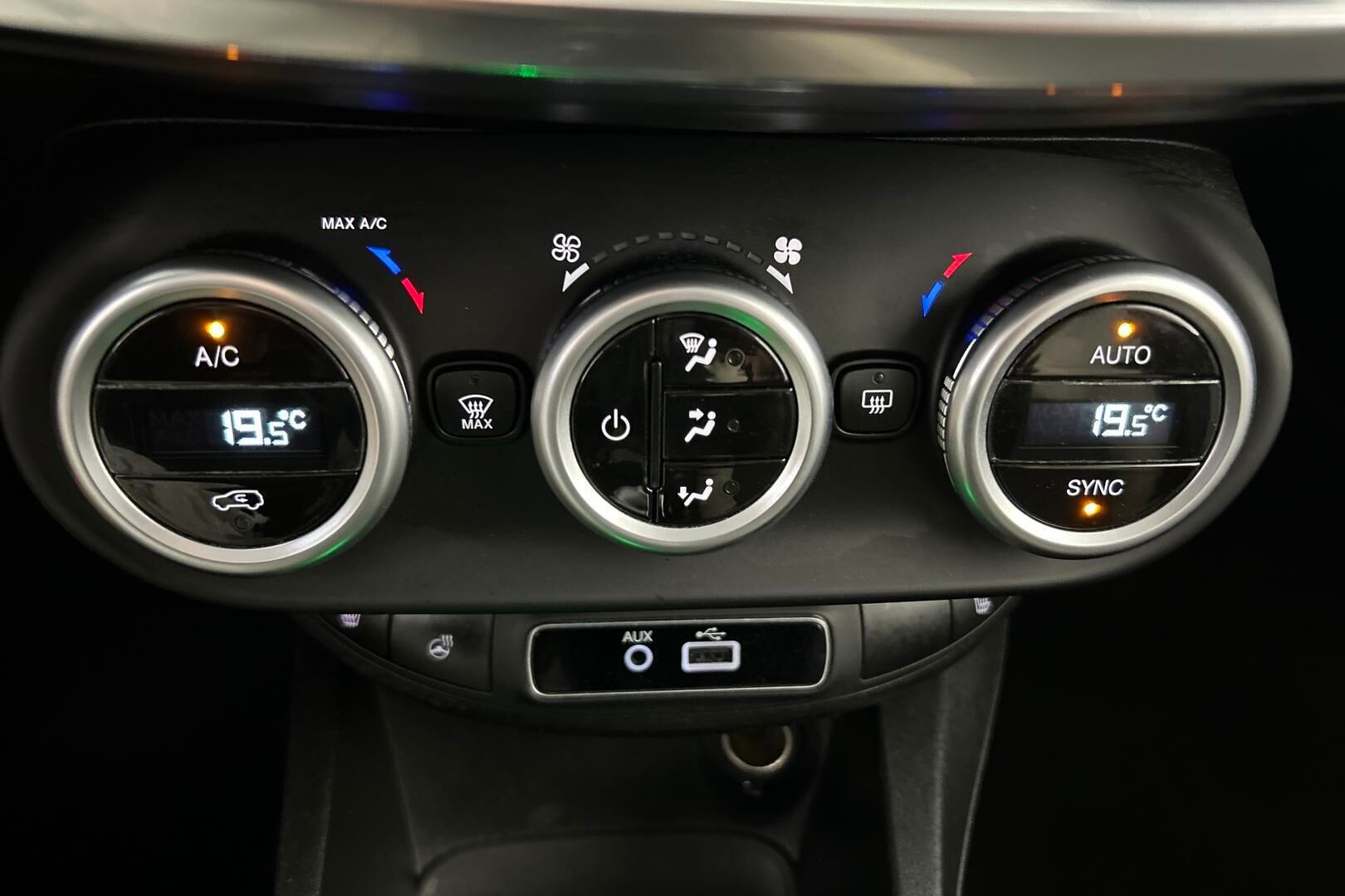 Fiat 500X iso kuva 21