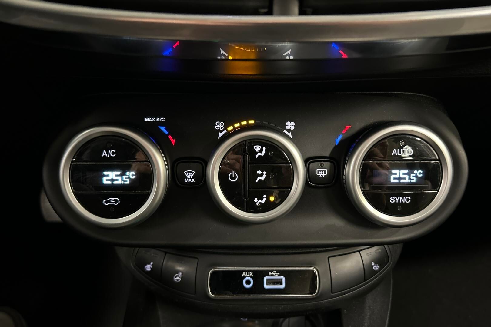 Fiat 500X iso kuva 24