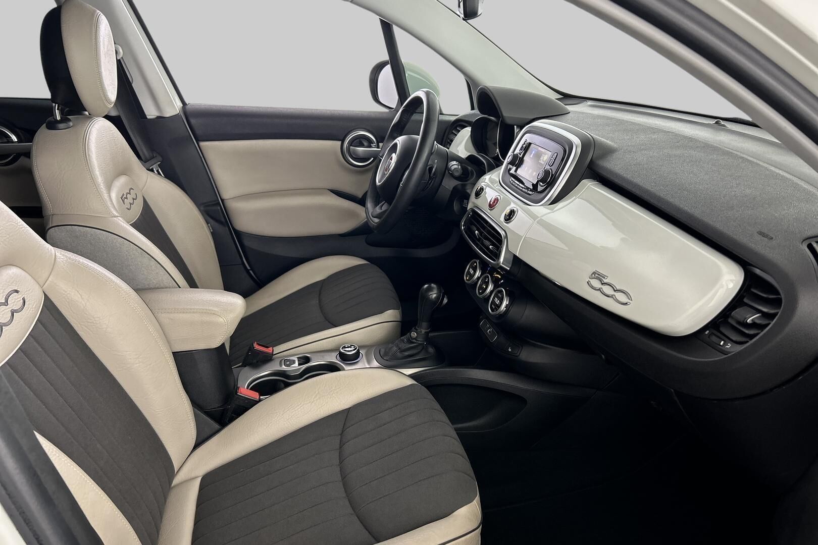 Fiat 500X iso kuva 28