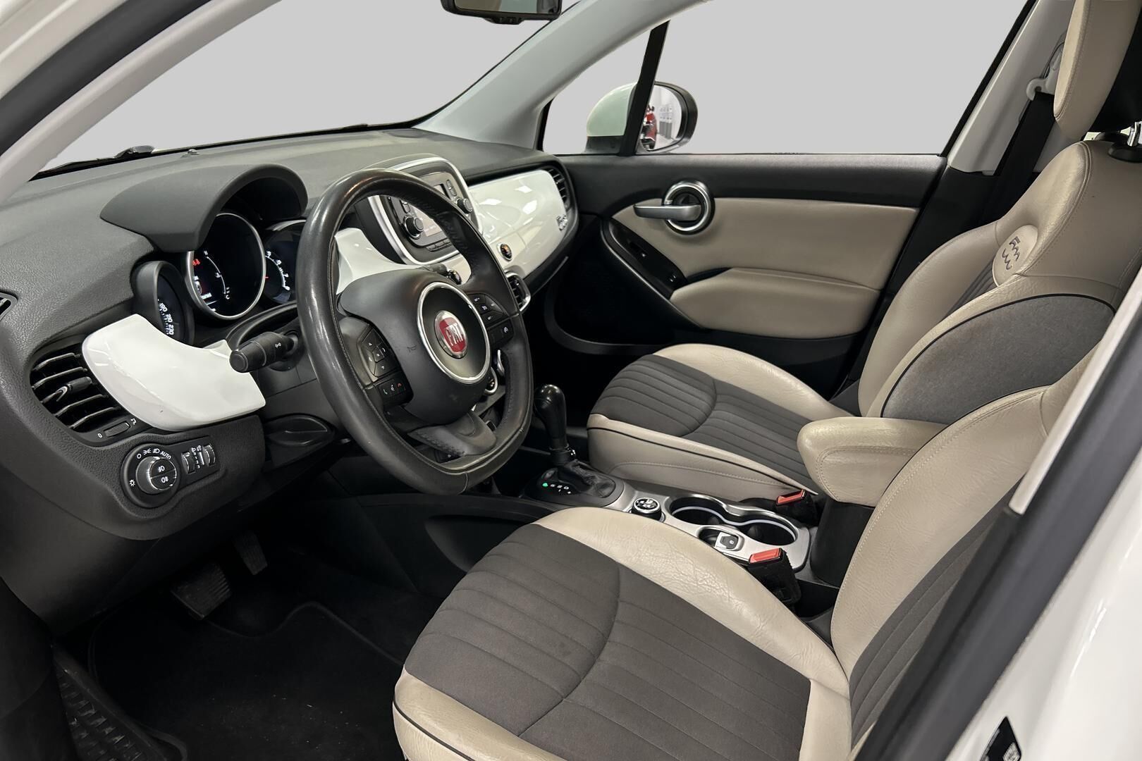 Fiat 500X iso kuva 8