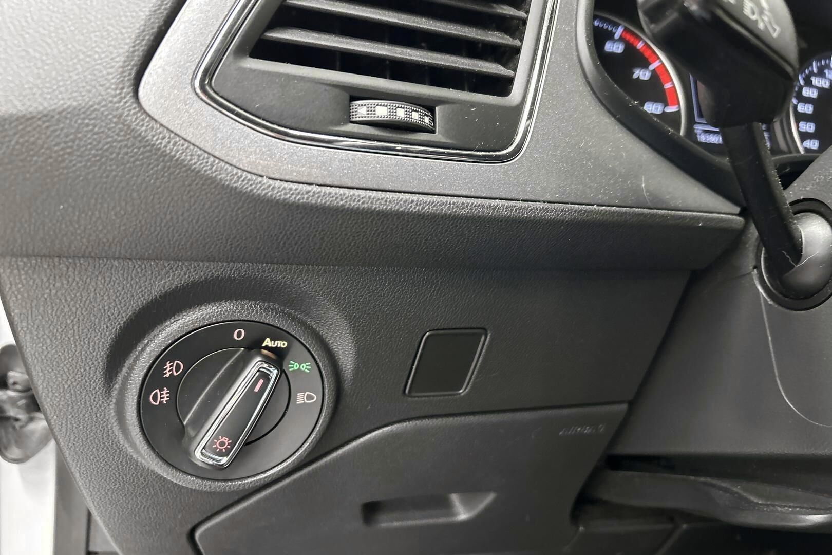 Seat Leon ST iso kuva 21