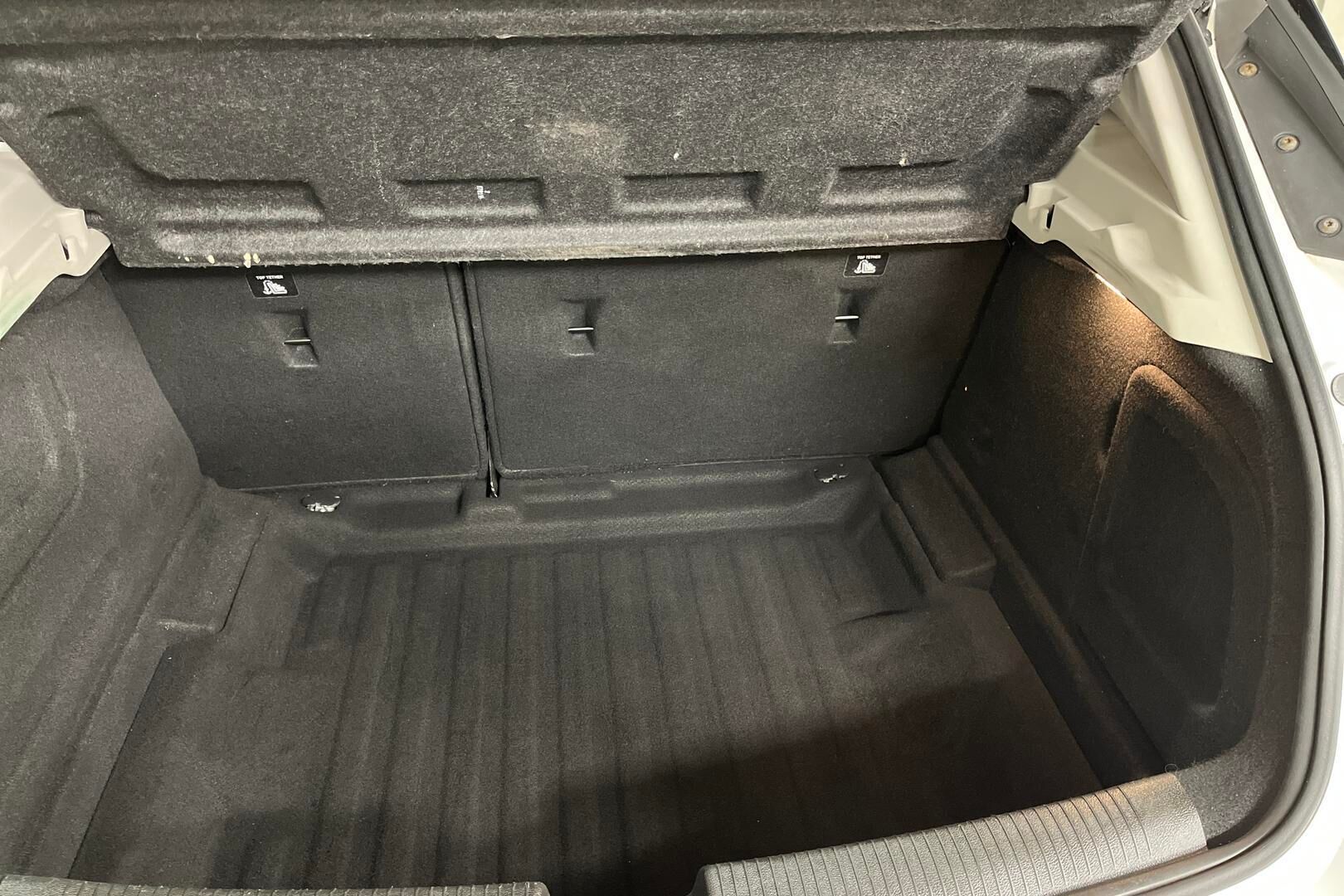Opel Astra iso kuva 10