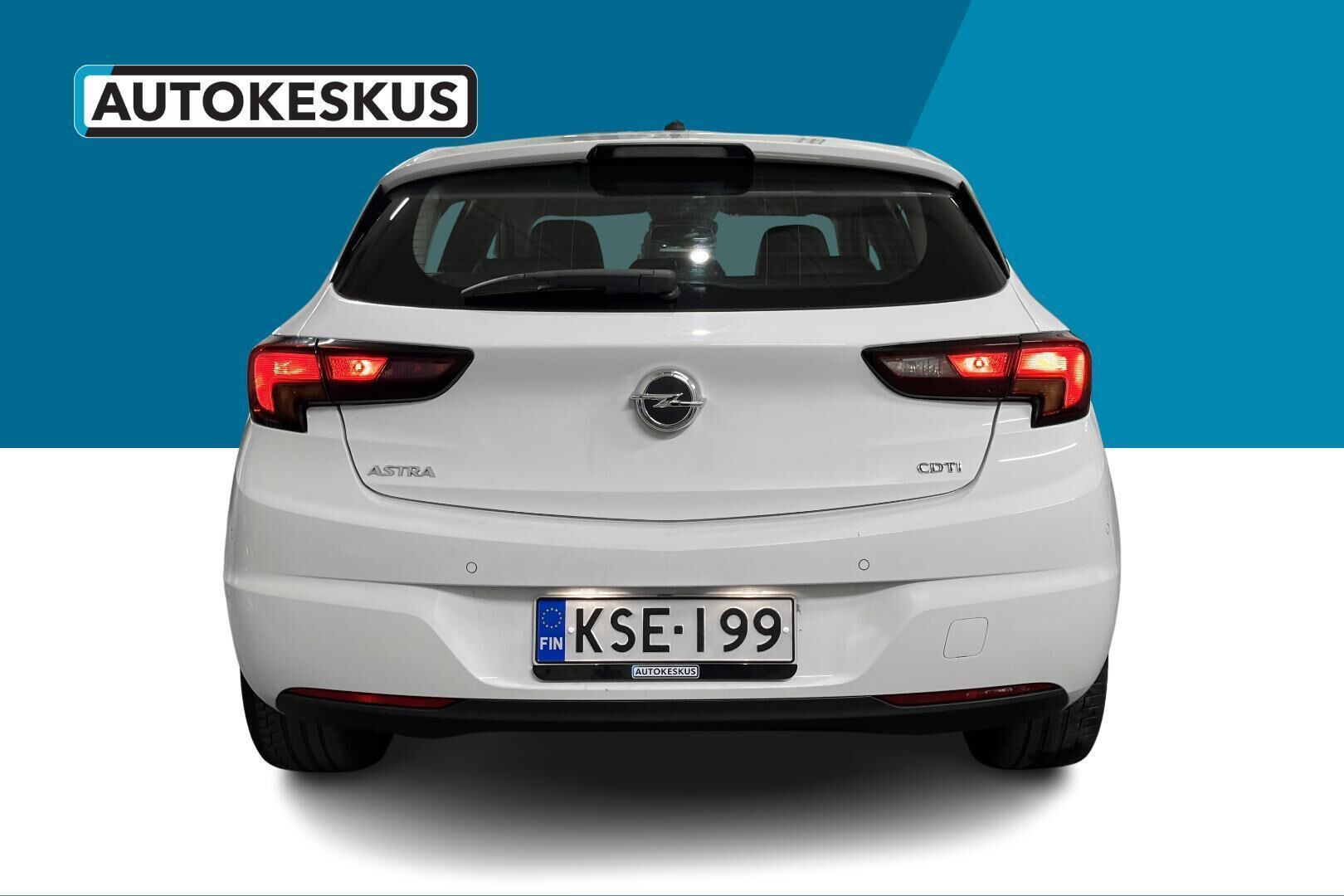 Opel Astra iso kuva 5