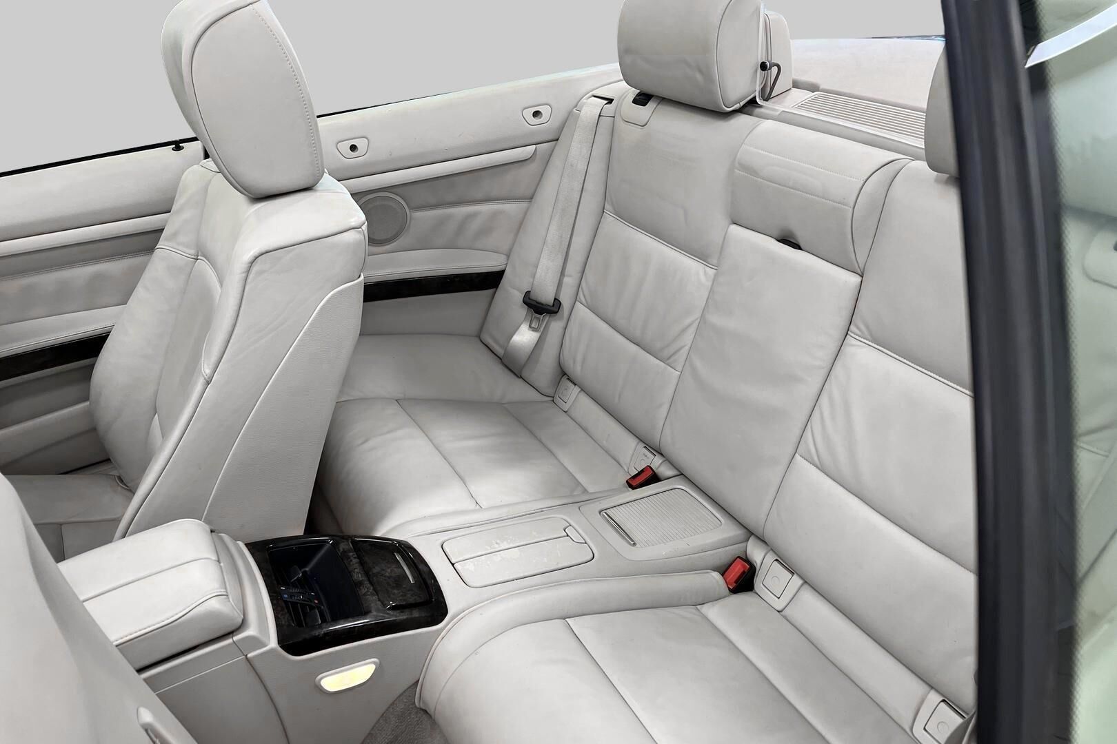 BMW 3-sarja iso kuva 10