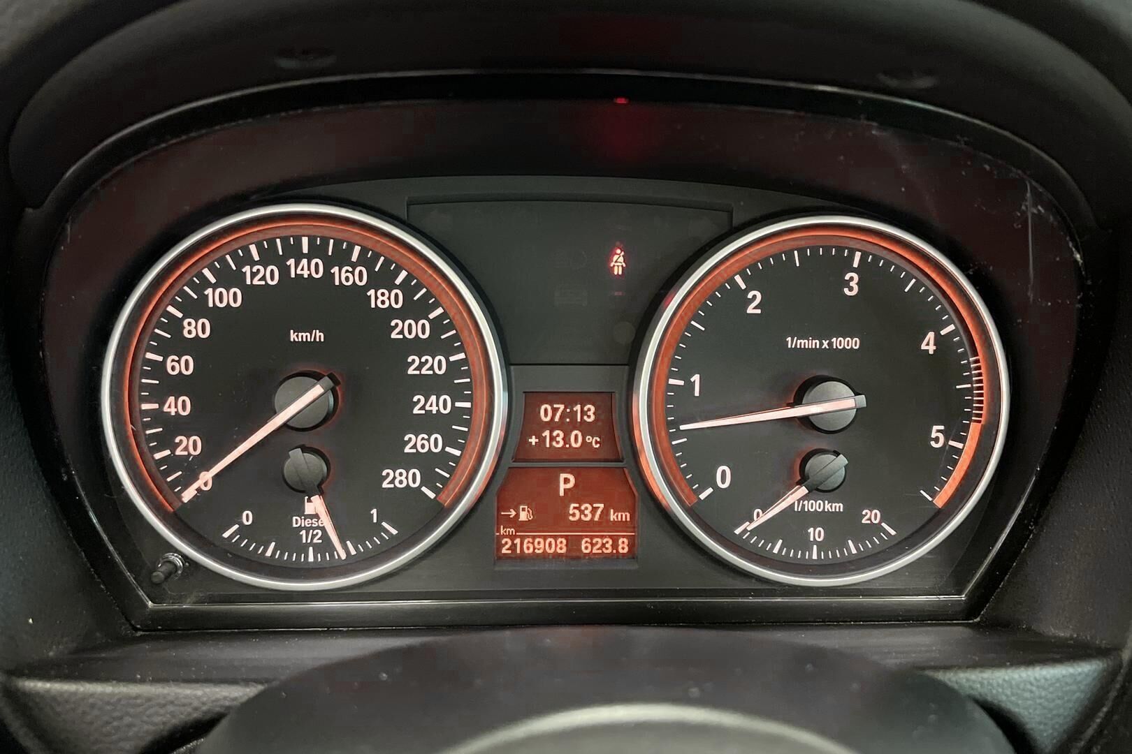 BMW 3-sarja iso kuva 22
