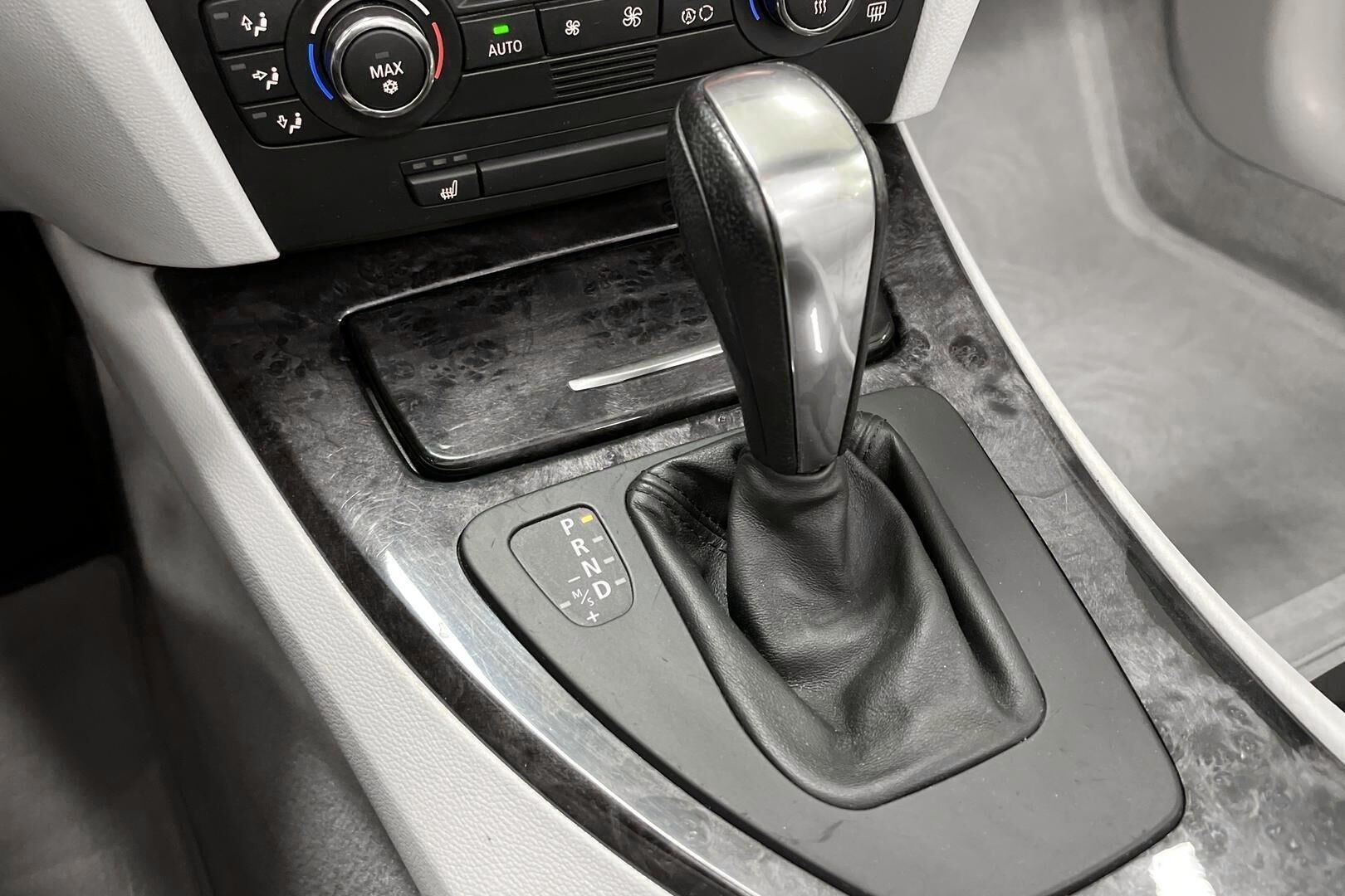 BMW 3-sarja iso kuva 25