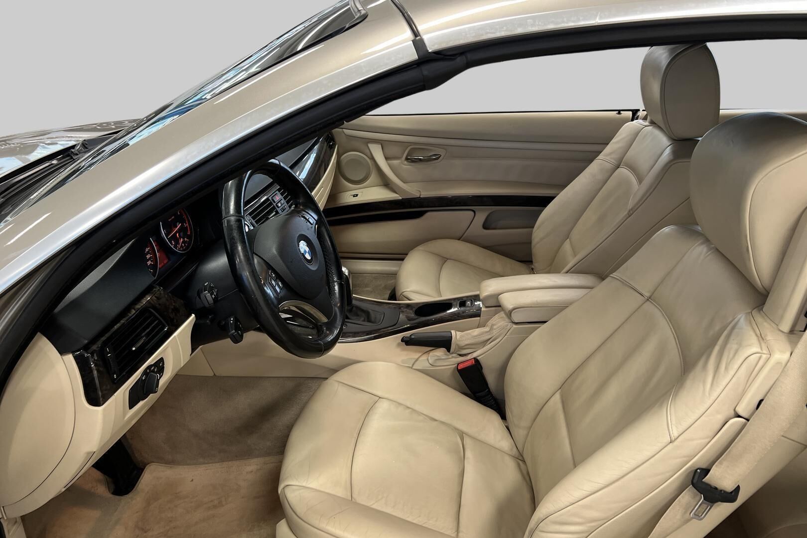 BMW 3-sarja iso kuva 9