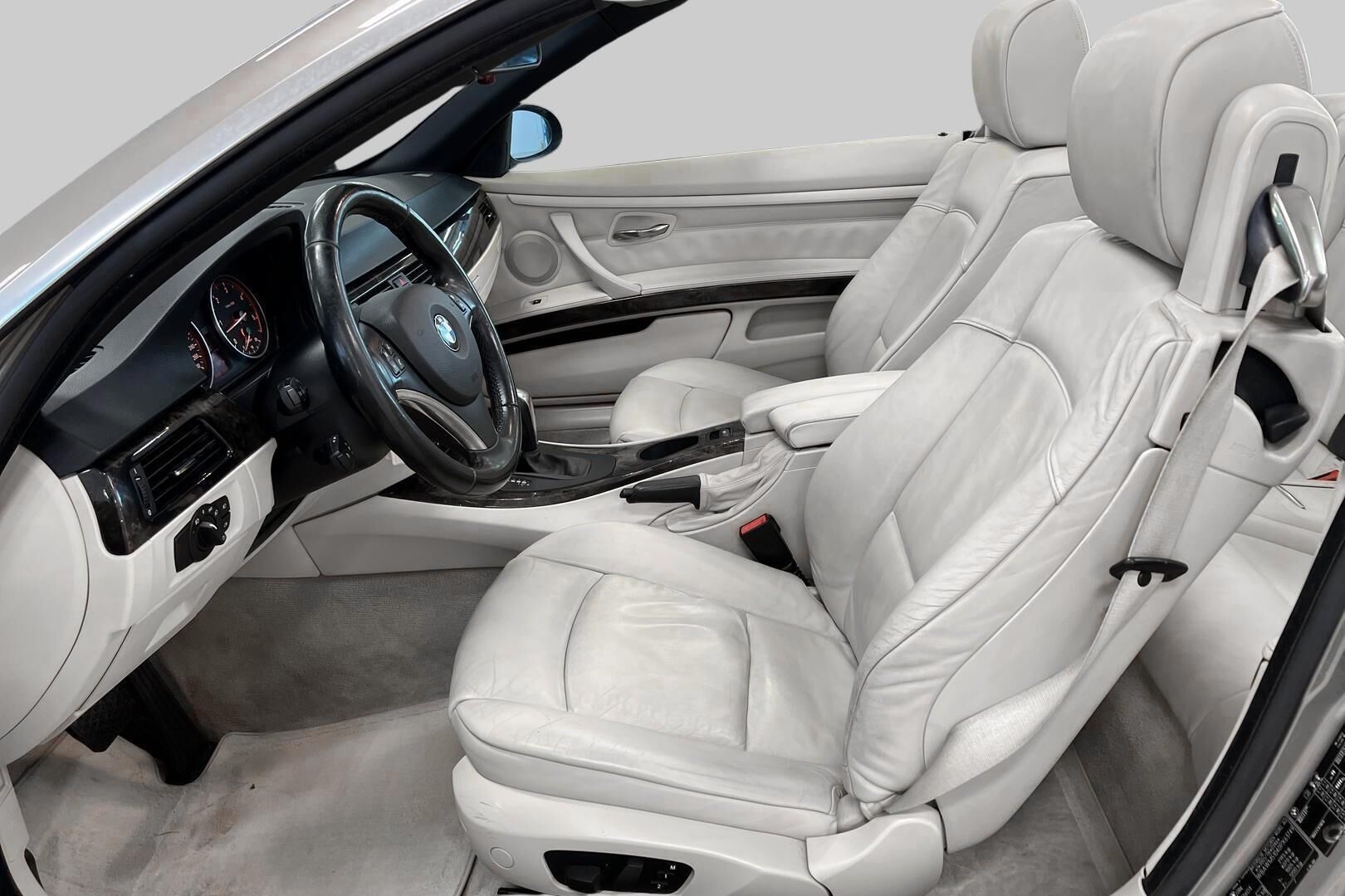 BMW 3-sarja iso kuva 9