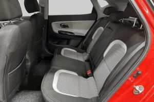 Kia cee'd esikatselu 10