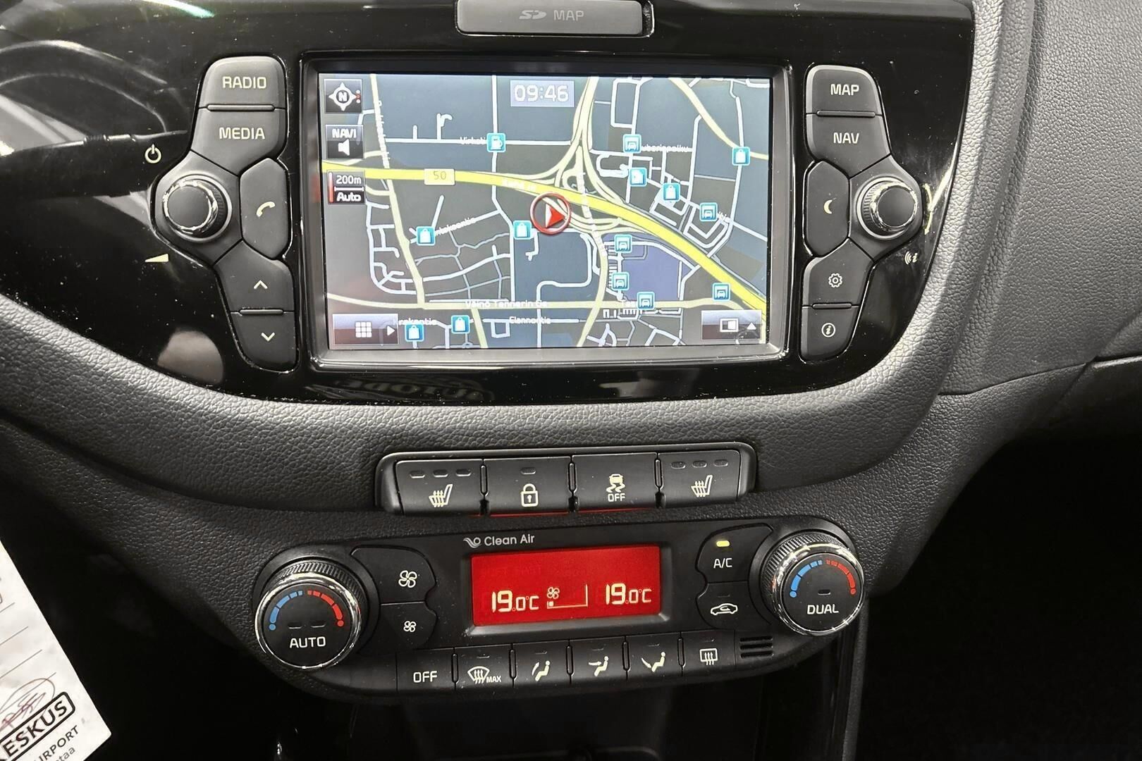 Kia cee'd iso kuva 14