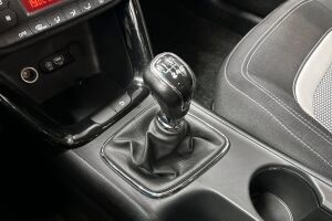 Kia cee'd esikatselu 15