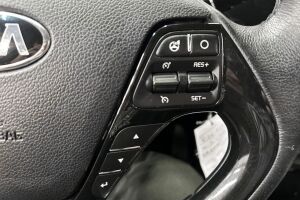 Kia cee'd esikatselu 16