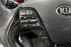 Kia cee'd esikatselu 17