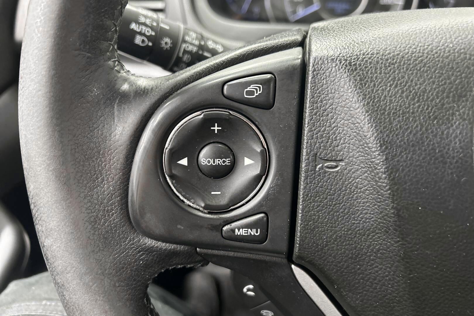 Honda CR-V iso kuva 10