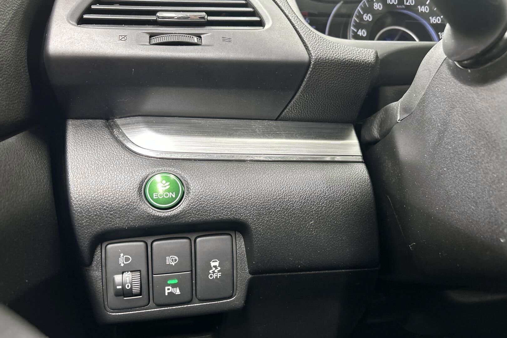 Honda CR-V iso kuva 16