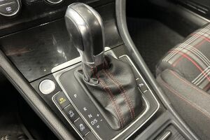 Volkswagen Golf esikatselu 21