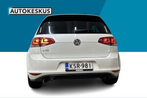 Volkswagen Golf esikatselu 6