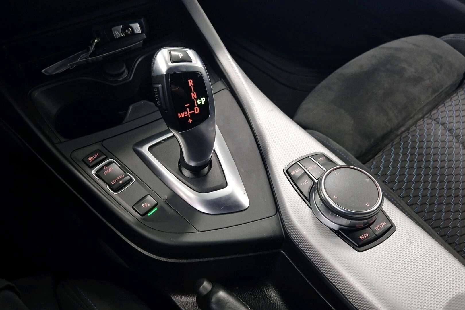 BMW 1-sarja iso kuva 17