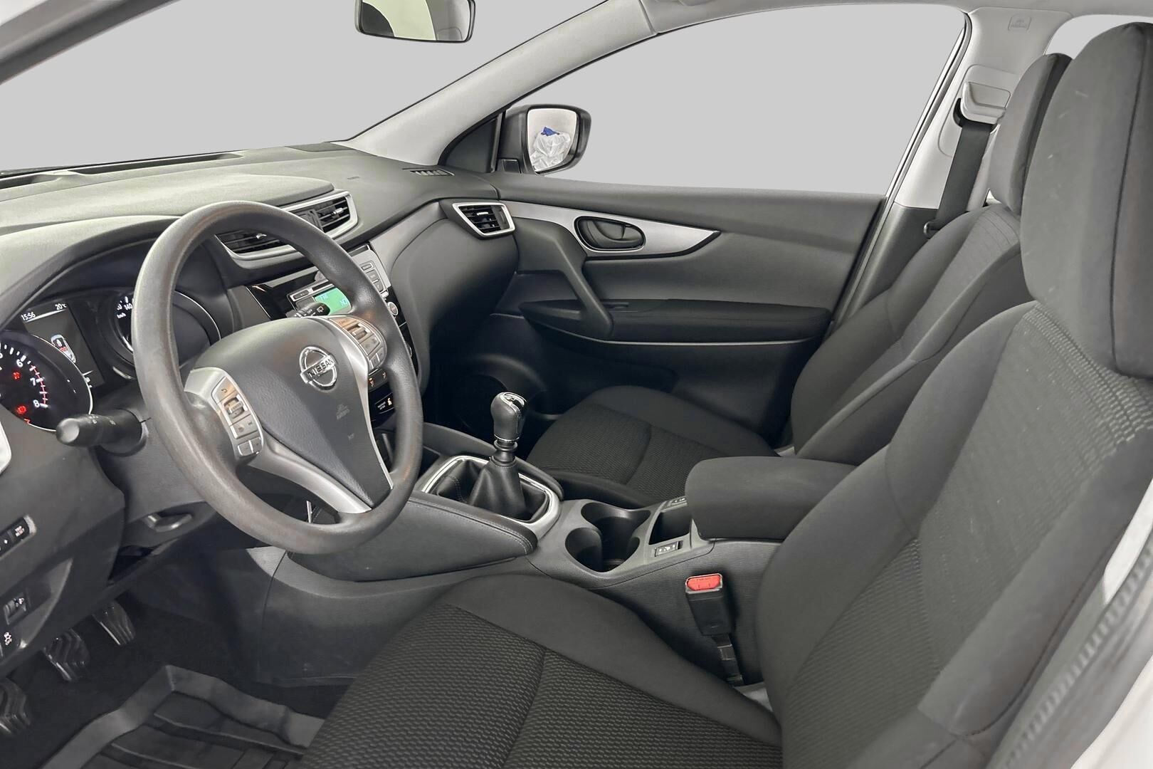 Nissan Qashqai iso kuva 9