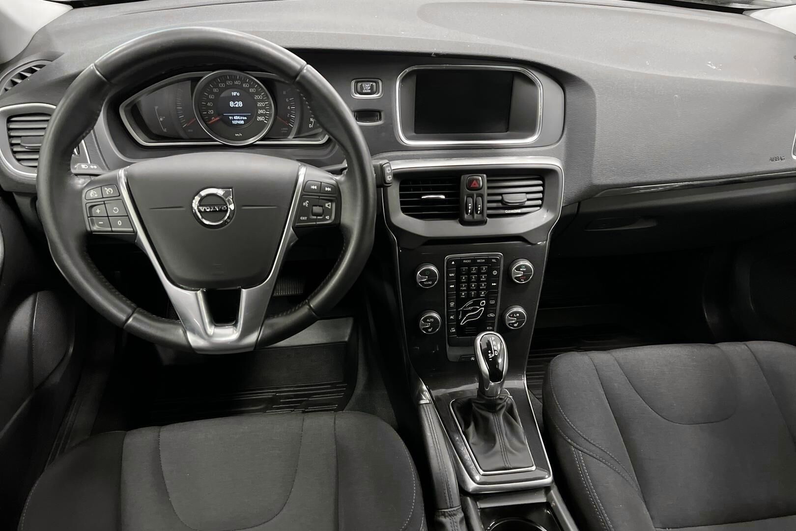 Volvo V40 iso kuva 11