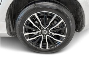 Volvo V40 esikatselu 13