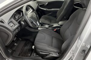 Volvo V40 esikatselu 9