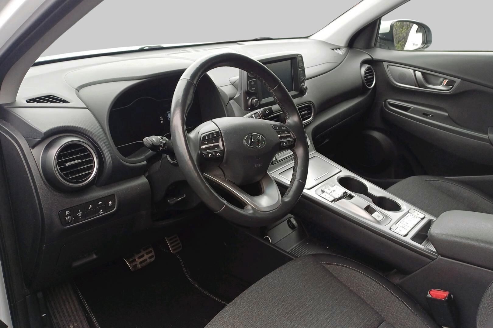 Hyundai KONA iso kuva 1