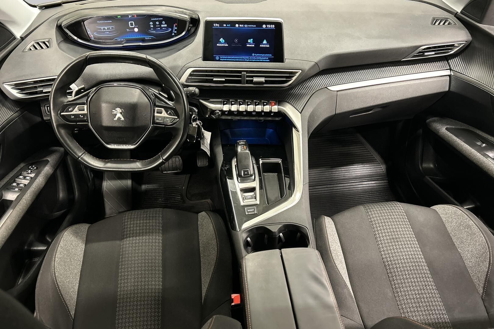 Peugeot 3008 iso kuva 10