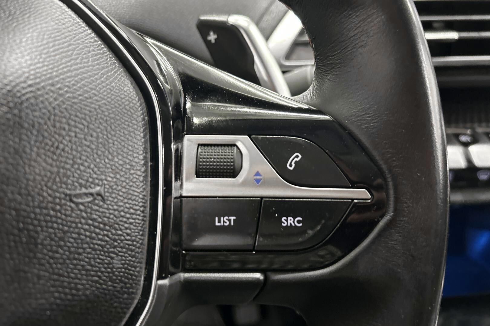 Peugeot 3008 iso kuva 15