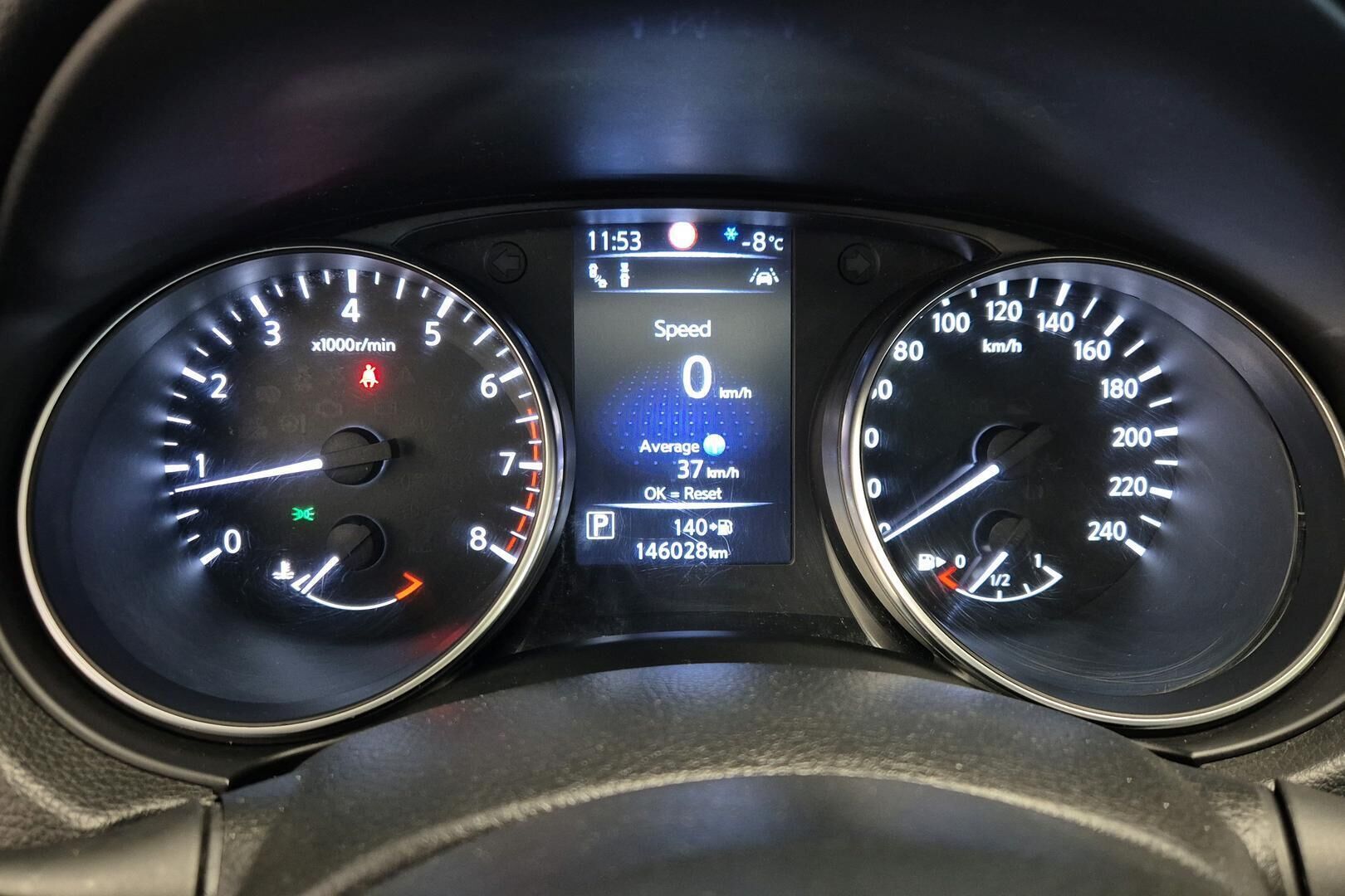 Nissan Qashqai iso kuva 15