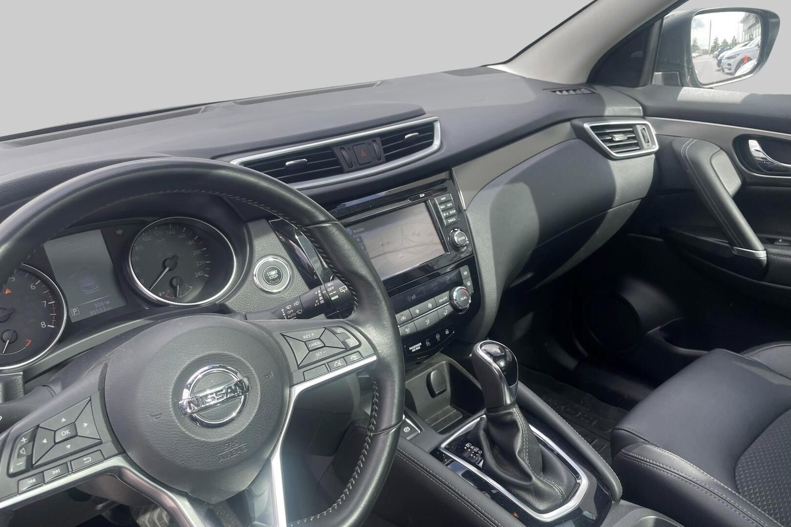 Nissan Qashqai iso kuva 2