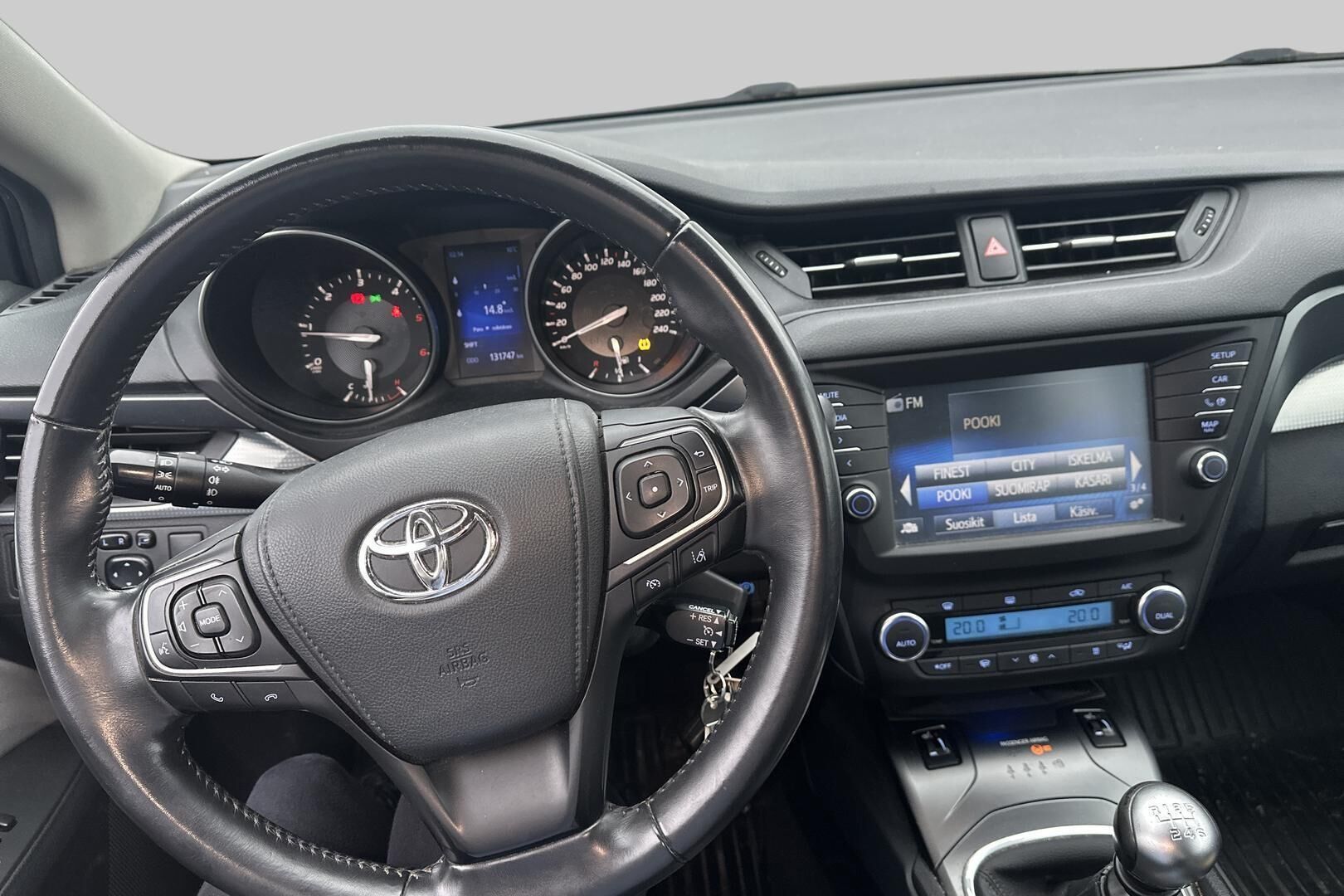 TOYOTA AVENSIS iso kuva 1
