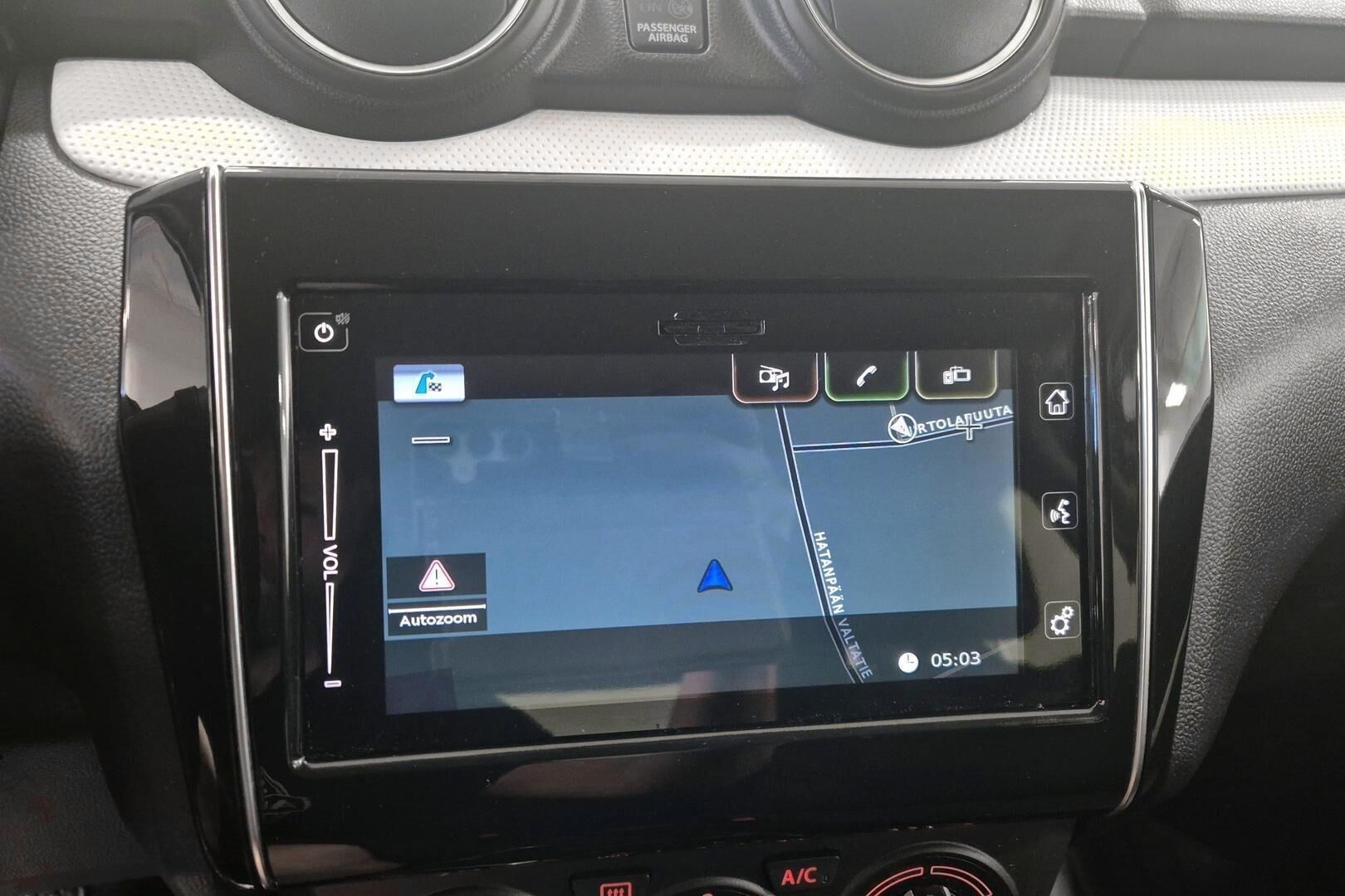Suzuki Swift iso kuva 15