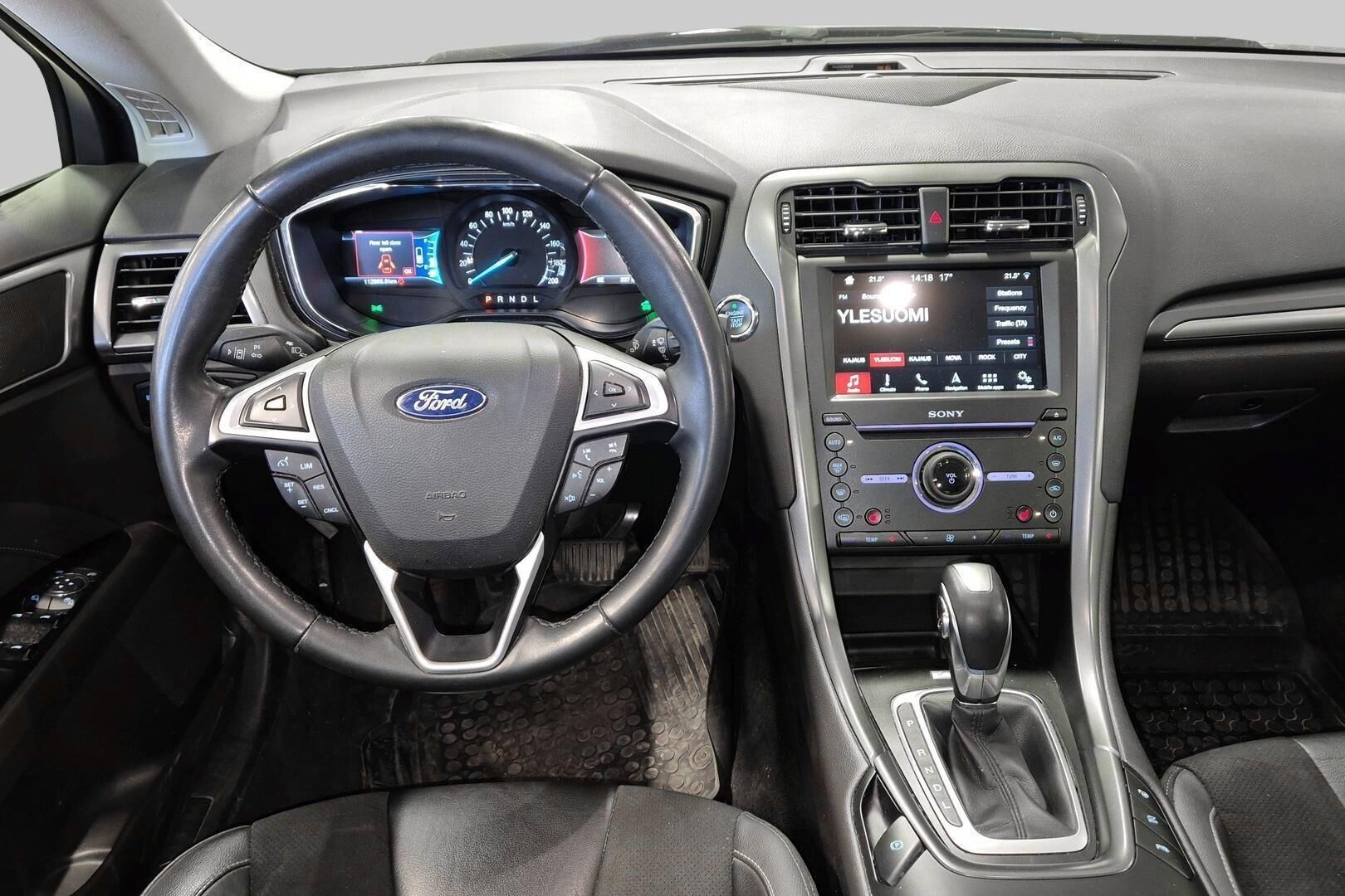 Ford Mondeo iso kuva 2