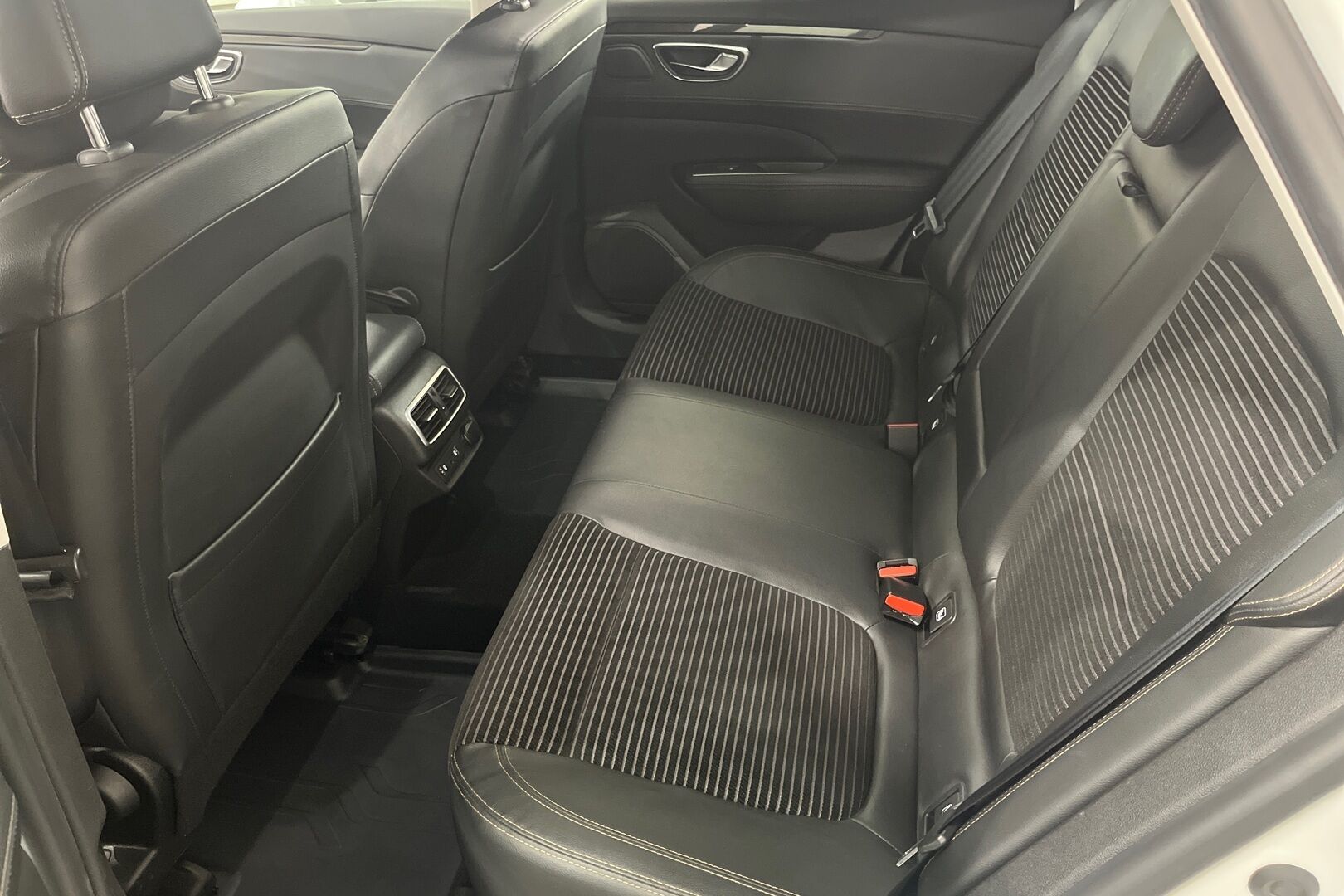 Renault Talisman iso kuva 9