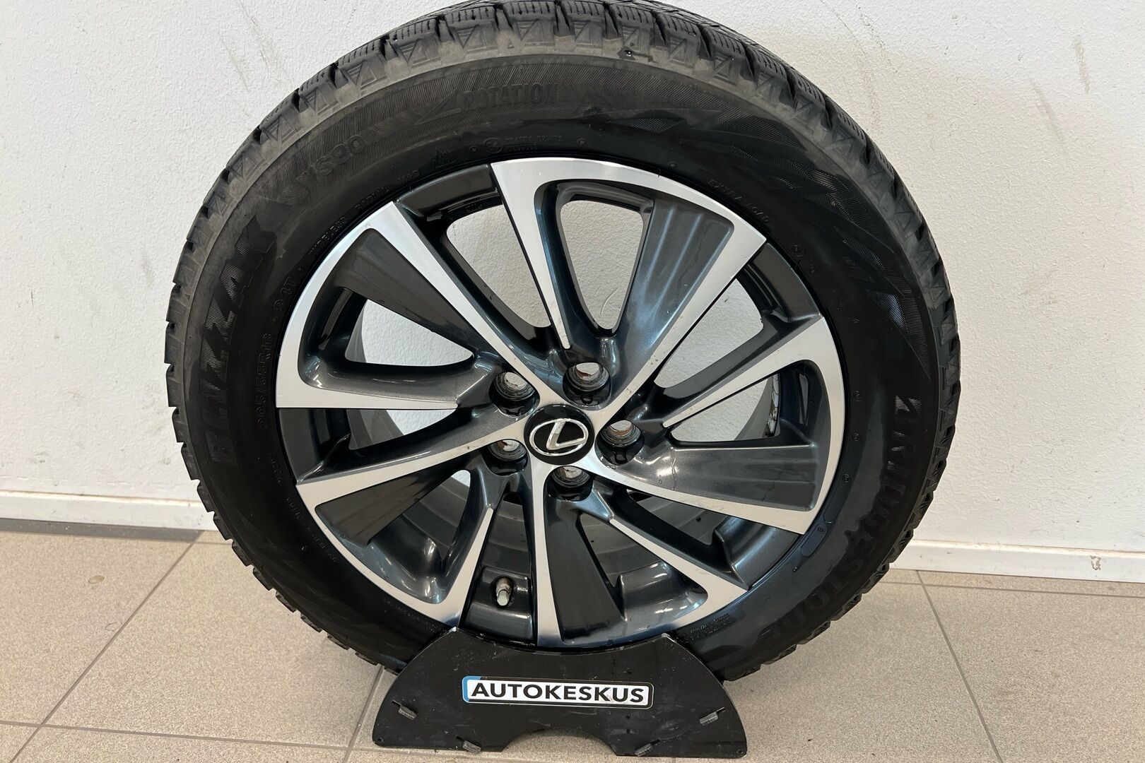 Lexus CT iso kuva 22
