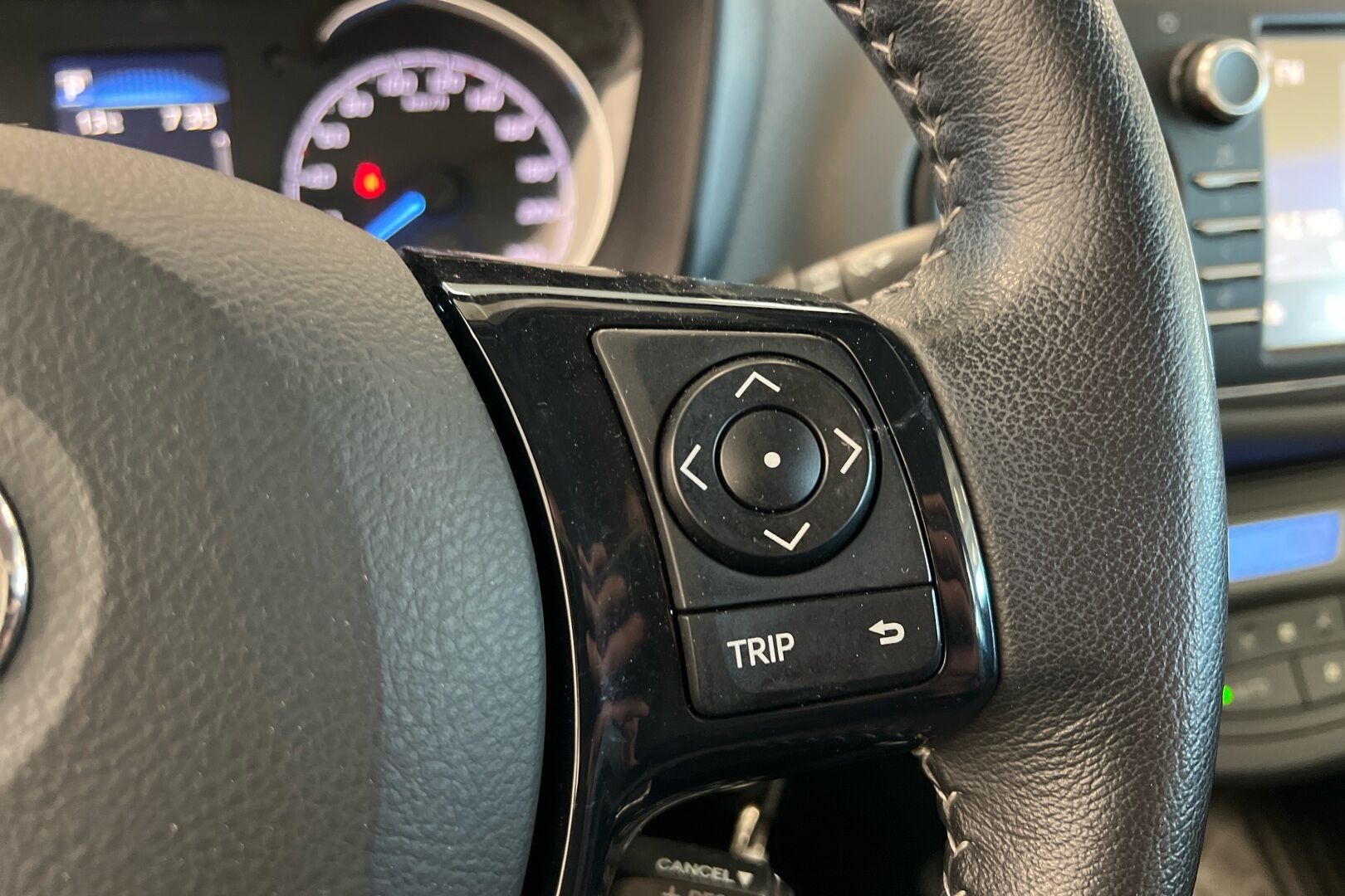 Toyota Yaris iso kuva 18